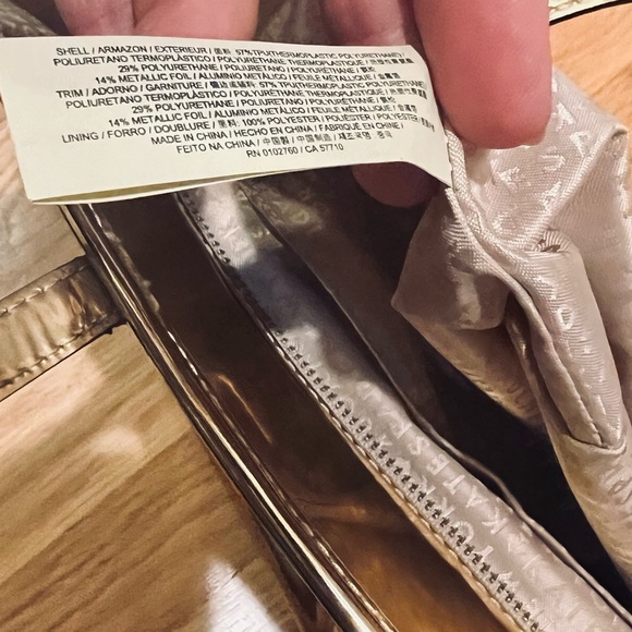 Kate Spade /Gold /Perforated Hearts /Shoulder Tote bag. Dimensions 10/12/6 - Picture 9 of 9